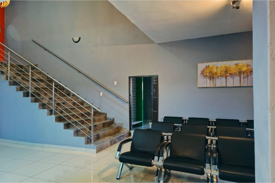 To Let commercial Property for Rent in Mogwase North West
